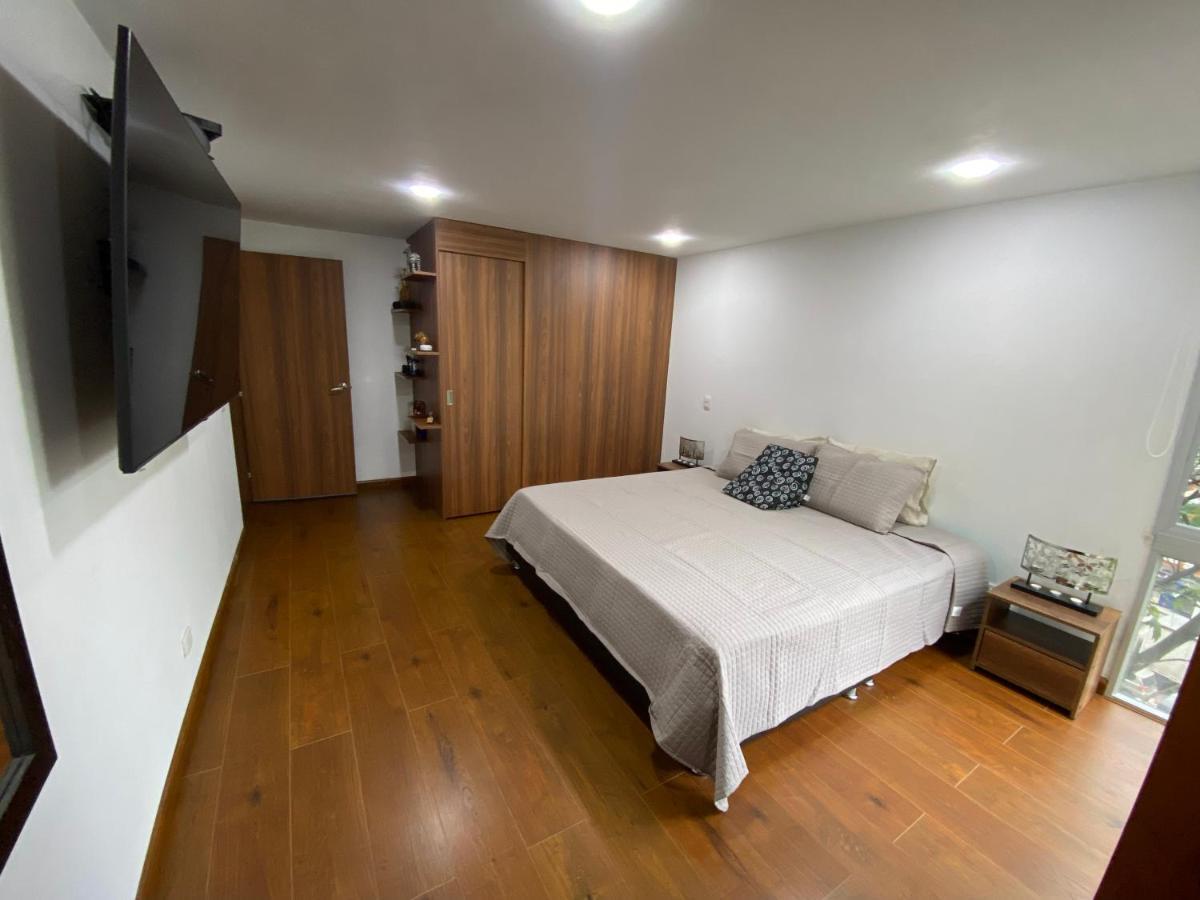 Junto A La Candelaria Apartment Bogota